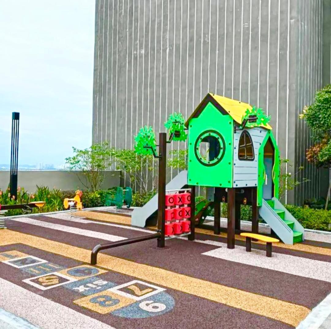 Apartment With Rooftop Pool At Youth By D'kay Homes, Near Usim Klia *