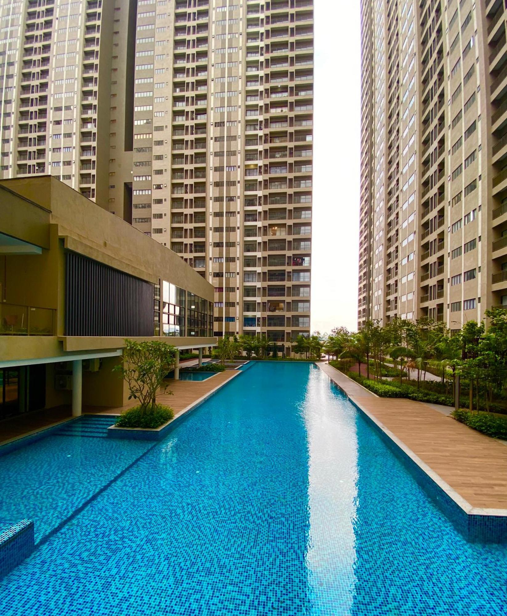 With Rooftop Pool At Youth By D'kay Homes, Near Usim Klia Apartment