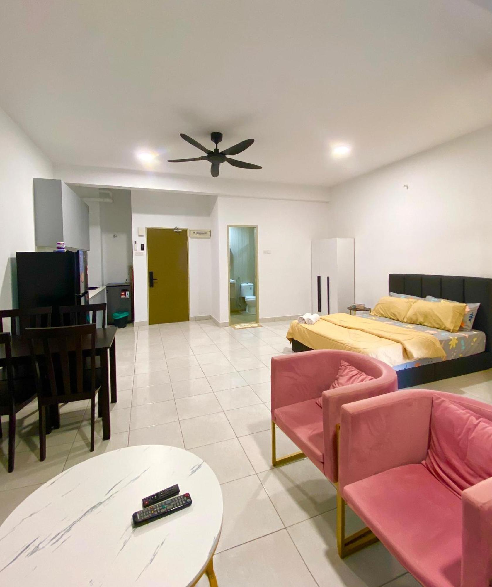 With Rooftop Pool At Youth By D'kay Homes, Near Usim Klia Apartment
