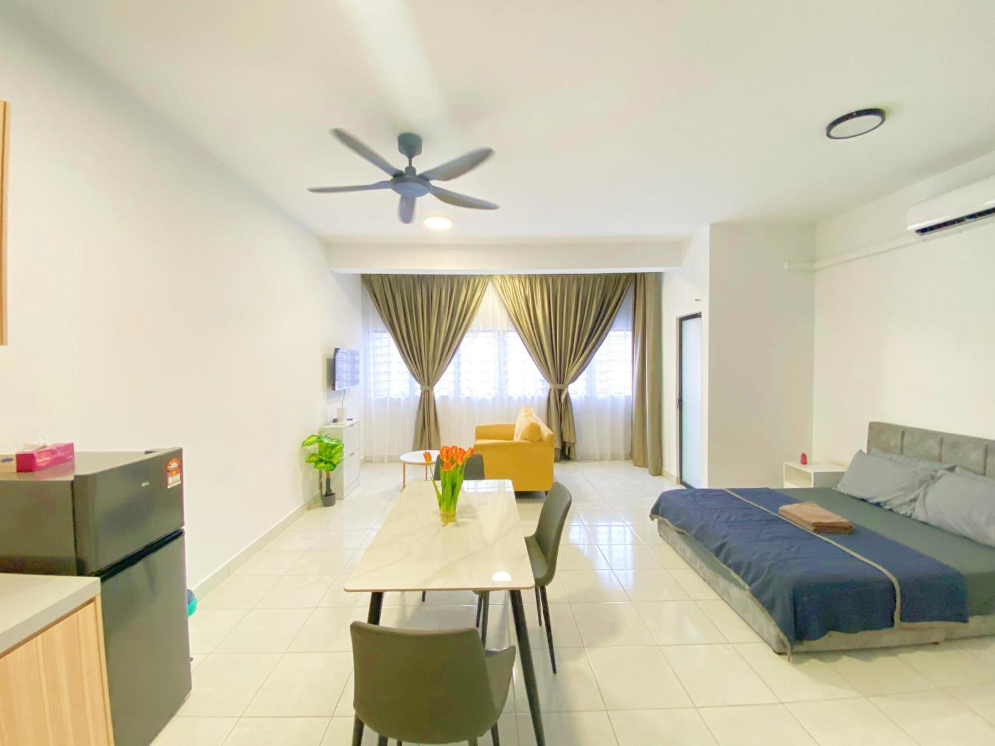 Apartment With Rooftop Pool At Youth By D'kay Homes, Near Usim Klia *