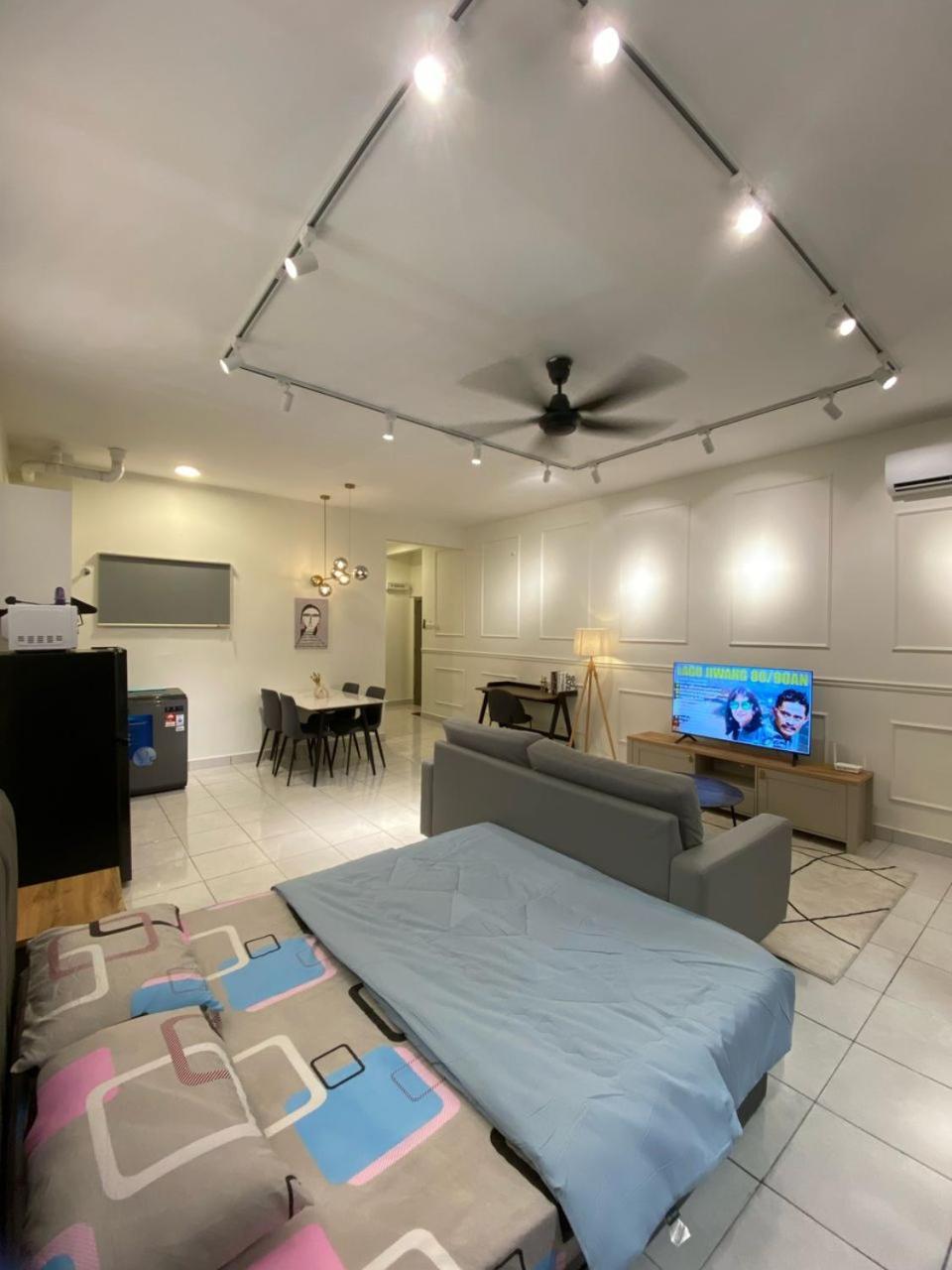With Rooftop Pool At Youth By D'kay Homes, Near Usim Klia Apartment