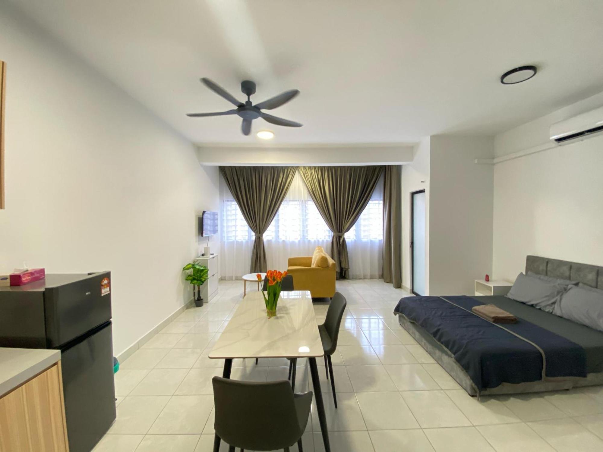 With Rooftop Pool At Youth By D'kay Homes, Near Usim Klia * Nilai