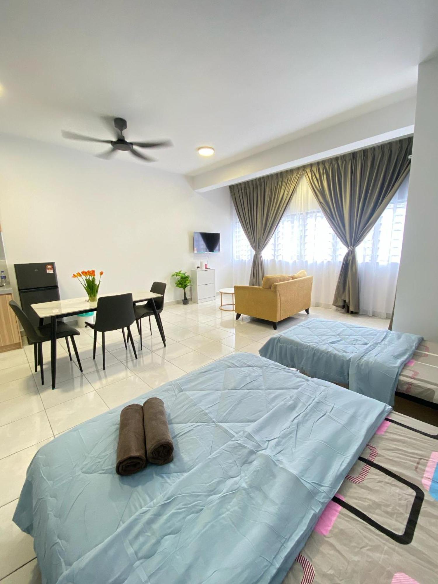 Apartment With Rooftop Pool At Youth By D'kay Homes, Near Usim Klia *